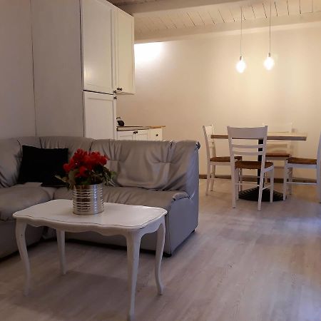 Casa Giulietta & Romeo Apartment Монтекио Маджоре Екстериор снимка