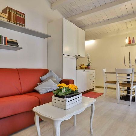 Casa Giulietta & Romeo Apartment Монтекио Маджоре Екстериор снимка