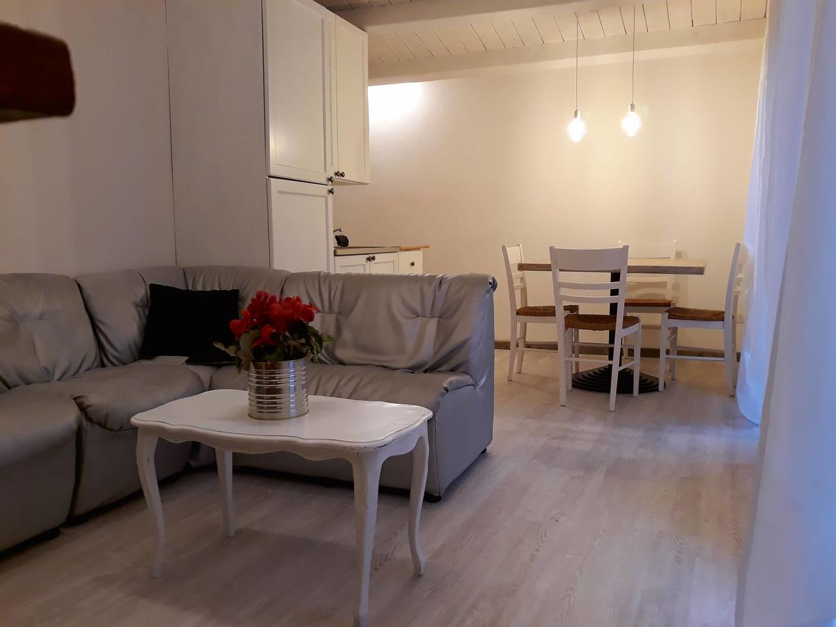 Casa Giulietta & Romeo Apartment Монтекио Маджоре Екстериор снимка